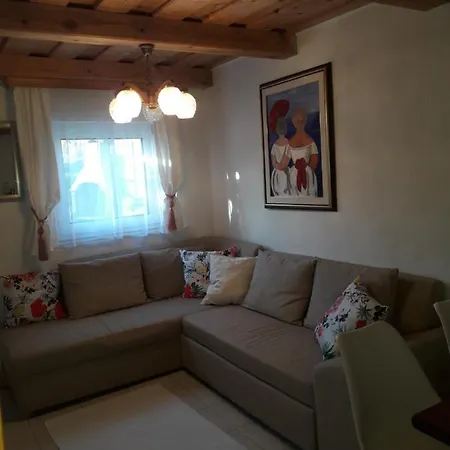 Ferienhaus Weingarten Eisenberg *